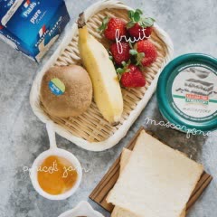 Cách làm Bánh Sandwich Kẹp Kem Trái Cây tươi đẹp mắt