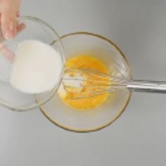 Cách làm Bánh Tart Trứng béo ngậy, thơm nức mũi tại nhà 