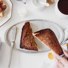 Cách làm Bánh toast đường quế