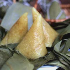 Cách làm Bánh Tro dẻo thơm cúng ông bà ngày Tết Đoan Ngọ