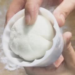 Cách làm Bánh Trung Thu Dẻo ngọt nhân đậu xanh bùi bùi