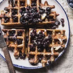 Cách làm Bánh Waffle việt quất