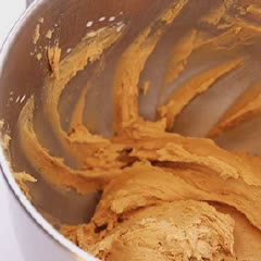 Cách làm cupcake chocolate kem bơ đậu phộng