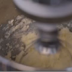Cách làm cupcake dâu tây chanh
