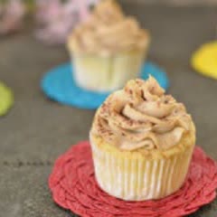 Cách làm Cupcake Tiramisu vị phô mai, xinh xắn, mềm ngon