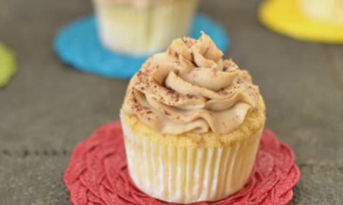 Cách làm Cupcake Tiramisu vị phô mai, xinh xắn, mềm ngon