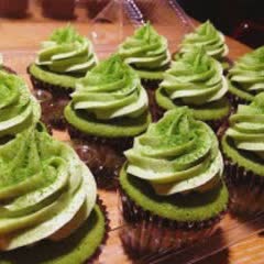 Cách Làm Cupcake Trà Xanh Cho Đêm Noel An Lành