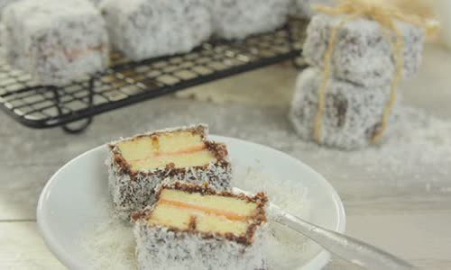 Cách làm bánh Lamington chuẩn vị Úc cực hấp dẫn tại nhà 