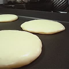 Cách làm pancake cho bữa sáng