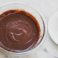 Cách làm Pudding chocolate bằng lò vi sóng