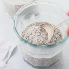 Cách làm Pudding hạt chia