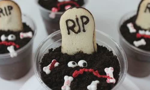 Cách Làm Pudding Nghĩa Địa Độc Đáo Ngày Halloween