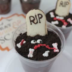 Cách Làm Pudding Nghĩa Địa Độc Đáo Ngày Halloween