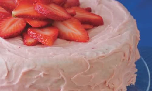 Cách làm Strawberries mousse cake