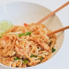 Cách Làm Bánh Phở Trộn Tôm Ngon Miệng Đơn Giản