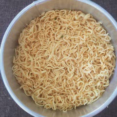 Cách làm Bánh sinh nhật mì gói 