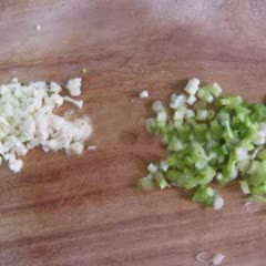 Cách làm Bún Chả Tôm giải ngấy cho gia đình rất thích hợp