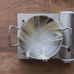 Cách làm Bún gạo trộn súp đậu nành Hàn Quốc