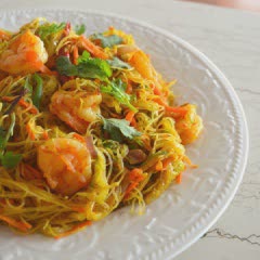 Cách làm Bún Xào Singapore hải sản, cho bữa sáng gia đình