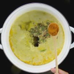 Cách nấu Mì cà ri tôm chua cay