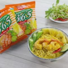 Cách nấu Mì cà ri tôm chua cay