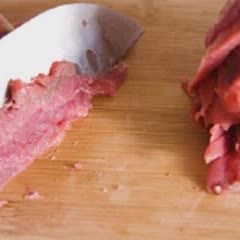 Cách làm mì chiên giòn với bò xào rau