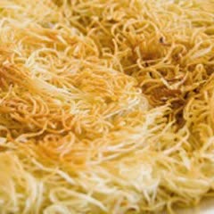 Cách làm mì chiên giòn với bò xào rau