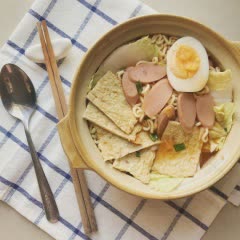 Cách làm Mì gói Hàn Quốc nâng cấp dành cho dân văn phòng