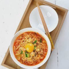 Cách làm mì ramen nấu thịt bằm cay