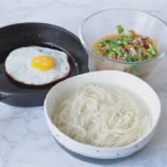 Cách nấu Mì thịt dưa cải