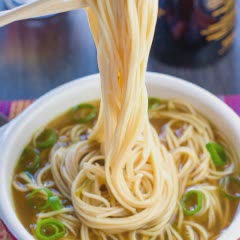 Cách làm Mì trứng nấu cải thìa