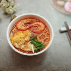 Cách làm mì trứng tôm cà chua