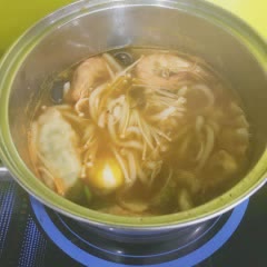 Cách làm Mì udon kimchi hải sản