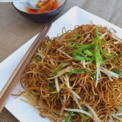 Cách làm mì xào giá đơn giản
