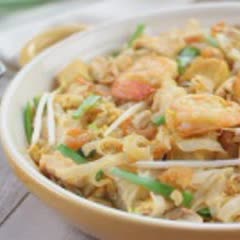 Cách làm Pad Thái ngon đúng điệu với nước sốt chua ngọt