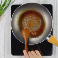 Cách làm Pad Thái ngon đúng điệu với nước sốt chua ngọt