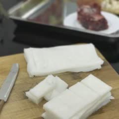 Cách làm Phở Chiên Phồng cùng cải bó xôi thơm ngon, tại nhà