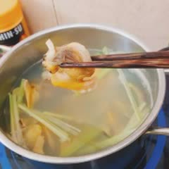 Cách làm Phở Xào Rau Lang kèm sò lông ngon, hấp dẫn tại nhà
