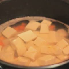 Cách làm canh đậu hũ nấu rong biển