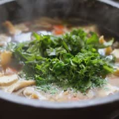 Cách làm canh đậu hũ non nấu nấm
