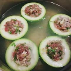 Cách làm canh bầu nhồi thịt