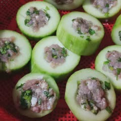 Cách Làm Canh Bí Nhồi Thịt Bằm Cho Bữa Cơm Nhà
