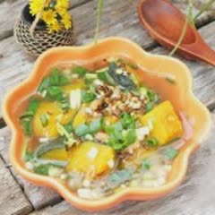 Cách Làm Canh Bí Đỏ Đậu Xanh Bổ Dưỡng Cho Bé Yêu
