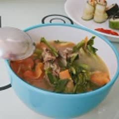 Cách làm Canh cà chua cần tây