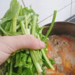 Cách làm Canh cà chua cần tây