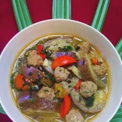 Cách làm canh cà tím nấu thịt viên