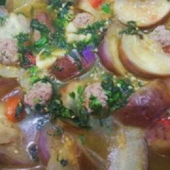 Cách làm canh cà tím nấu thịt viên