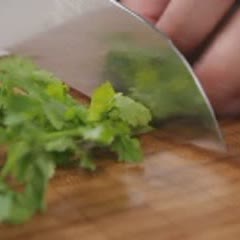 Cách làm canh cải thảo hải sản
