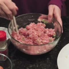 Cách Nấu Canh Cải Thảo Thịt Viên Đơn Giản Mà Ngon