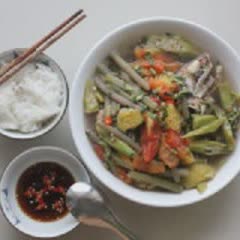 Cách làm Canh Chua Cá Trèn dễ làm đậm đà hương vị miền Tây 